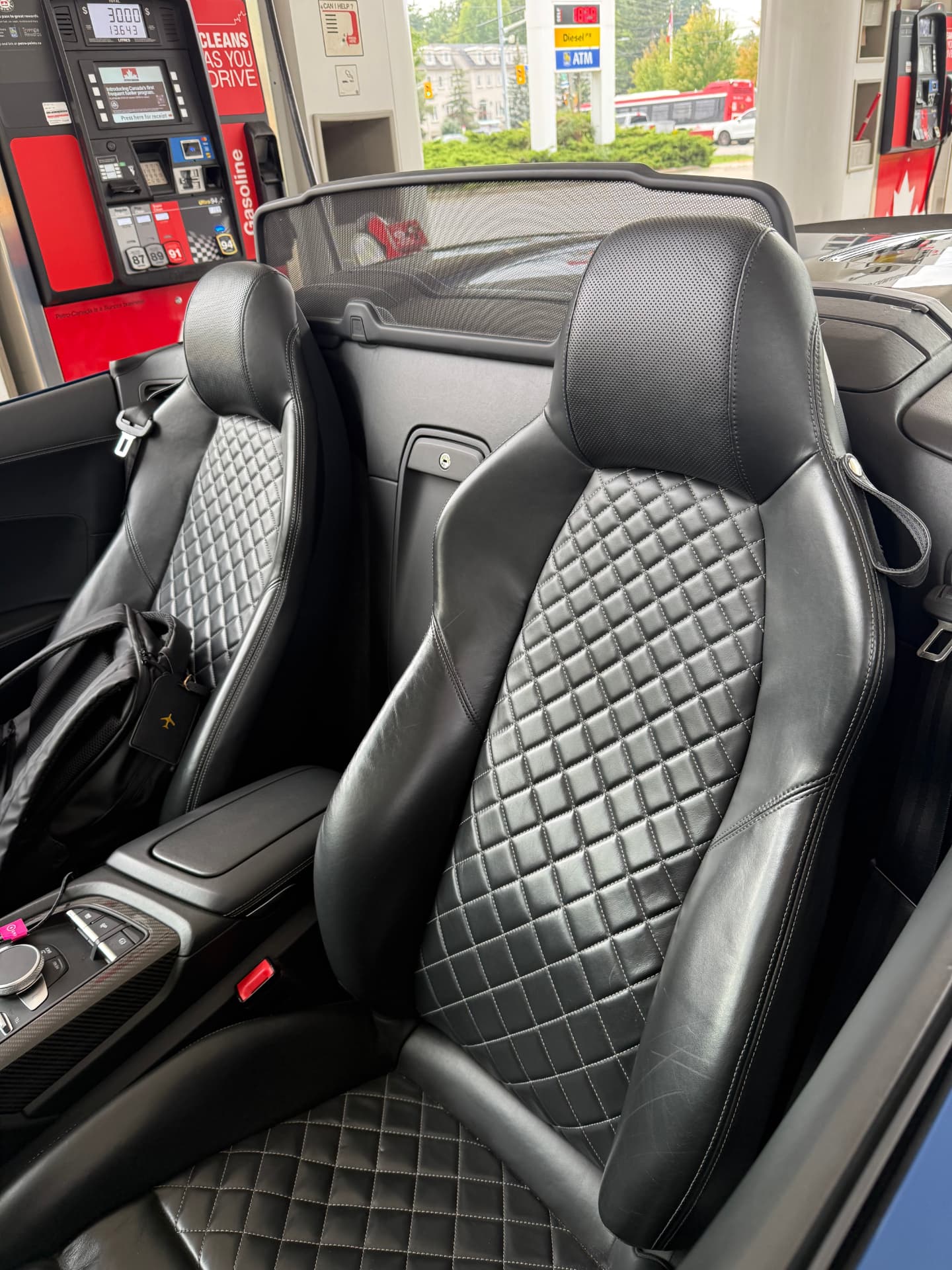 Audi R8 Spyder photo 6