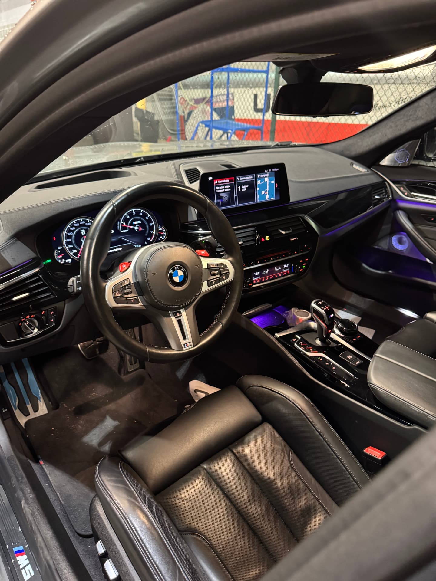 BMW M5 photo 3