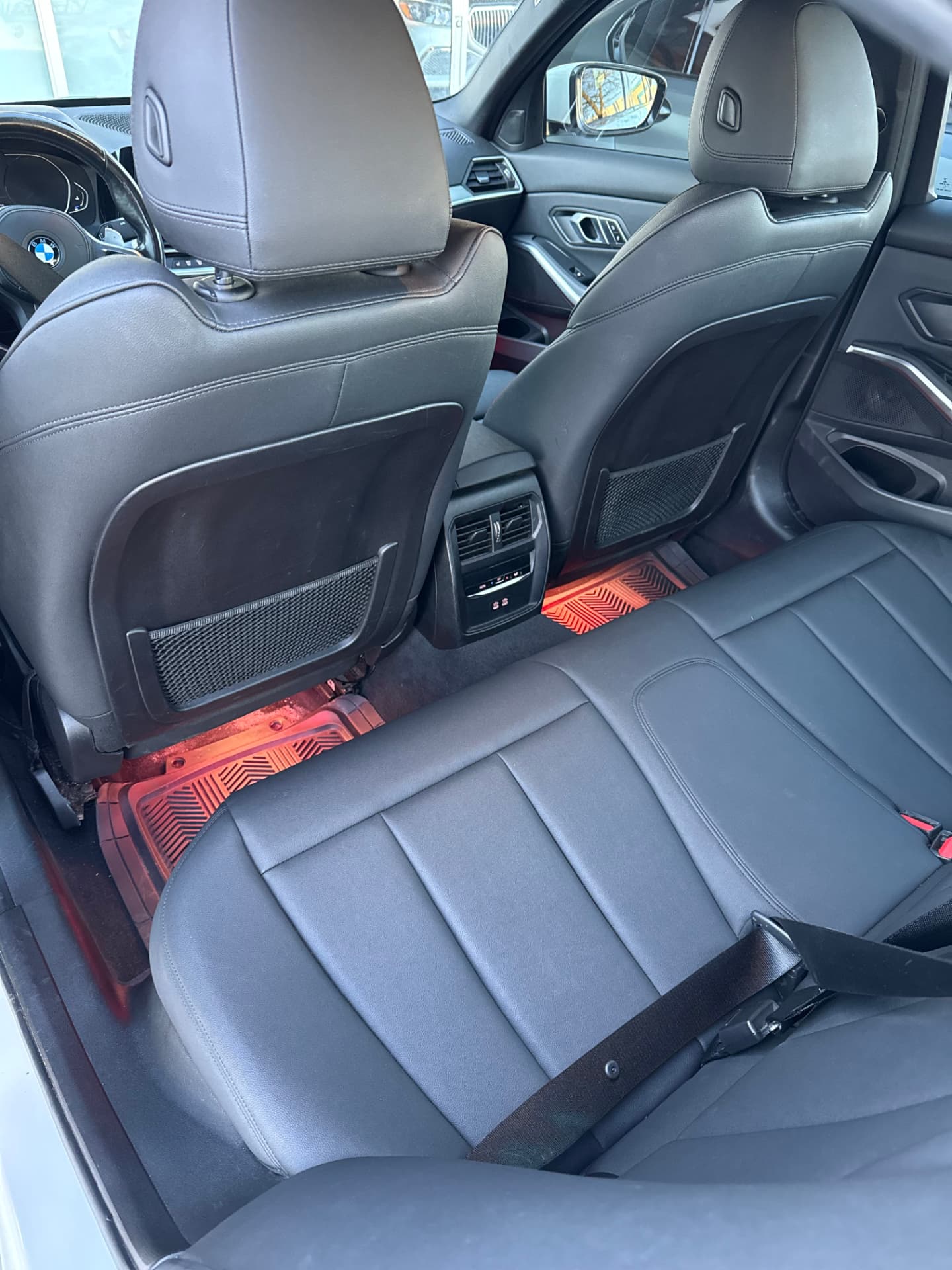 BMW 3 Series (M Package) photo 5
