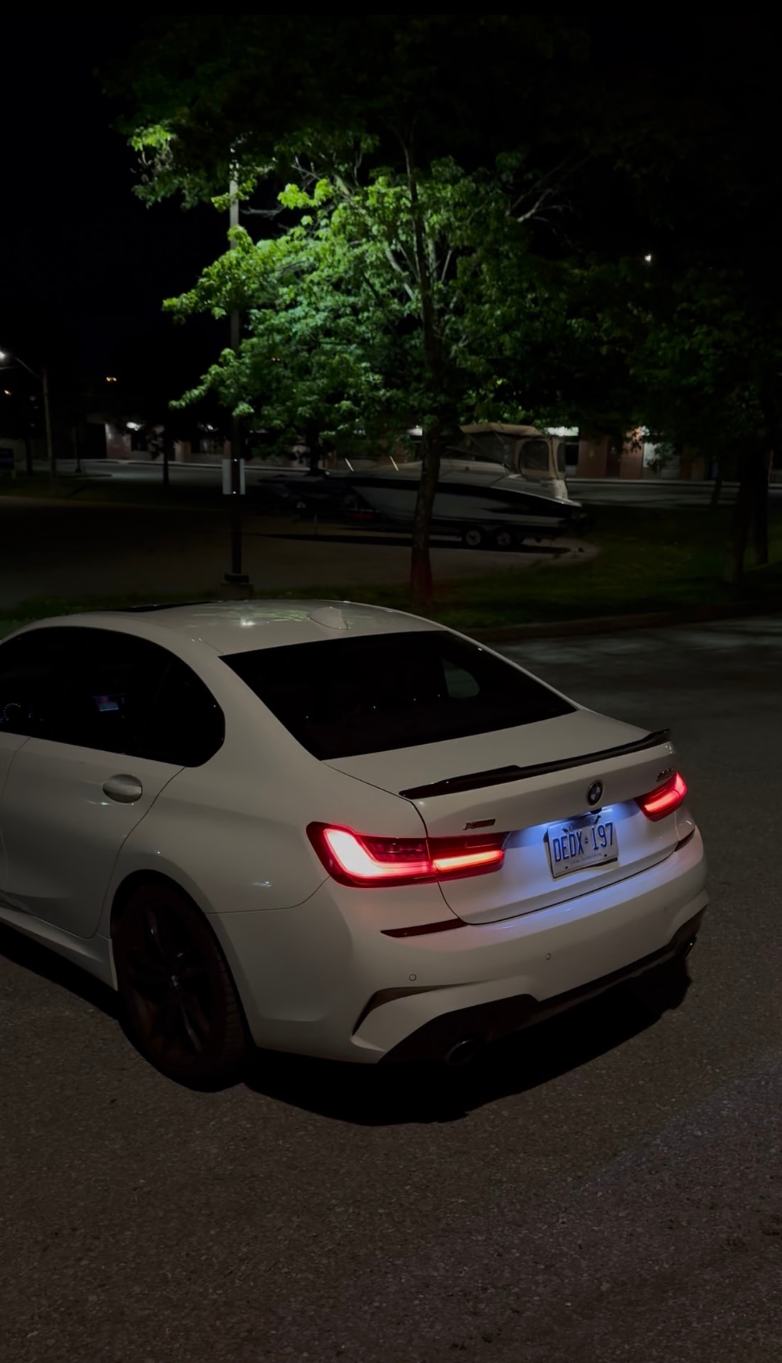 BMW 3 Series (M Package) photo 3