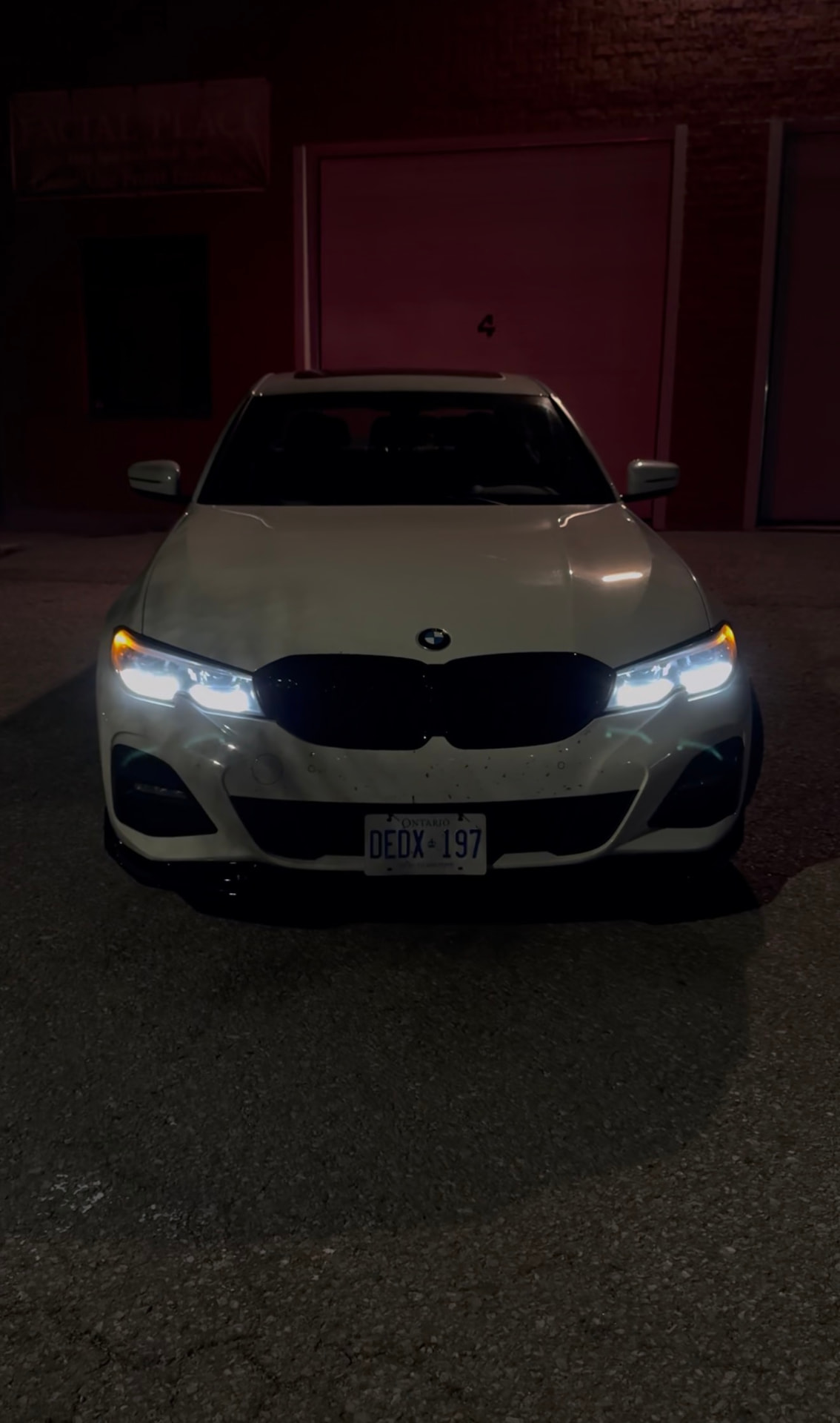 BMW 3 Series (M Package) photo 2