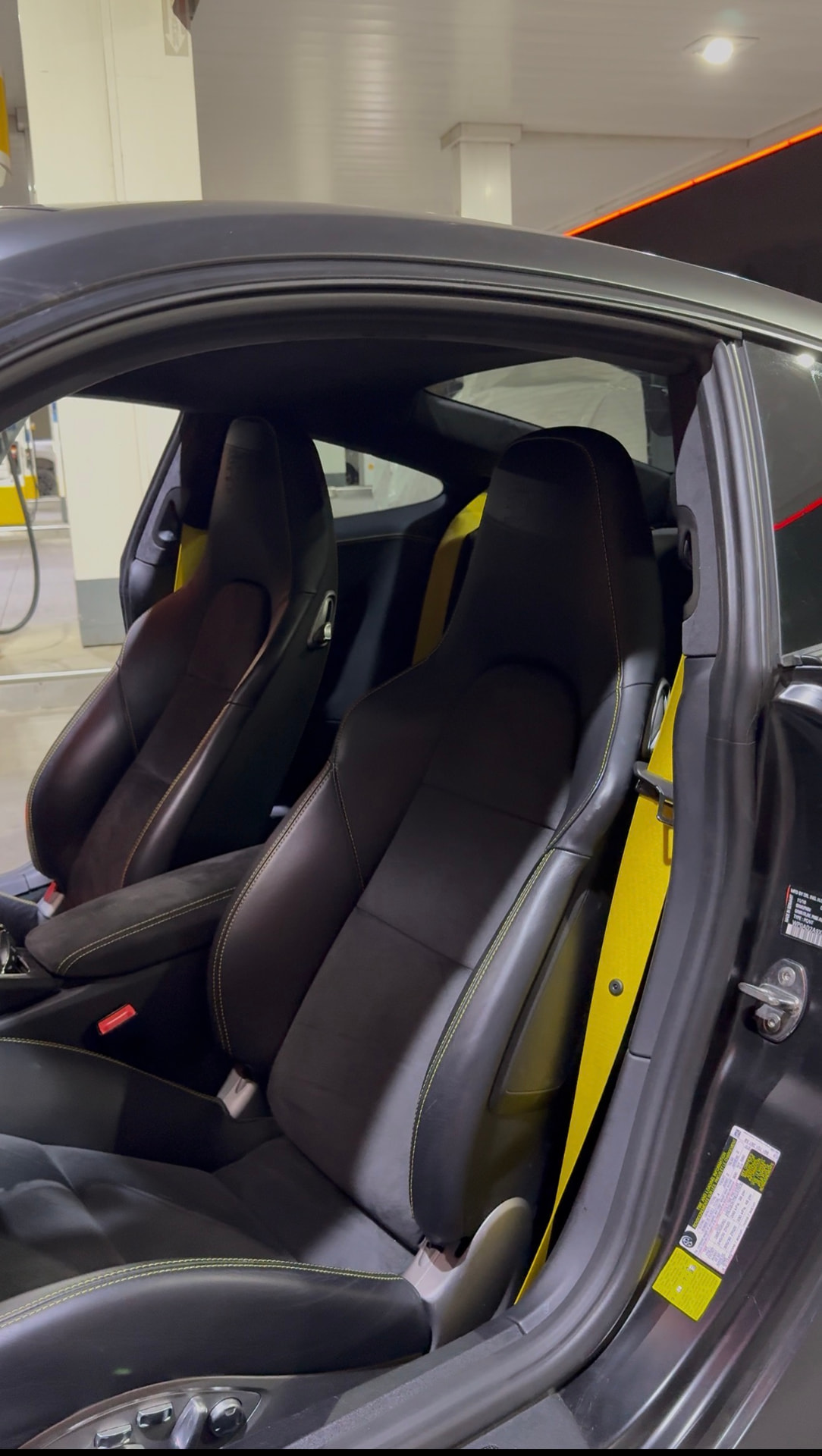 Porsche 911 Turbo S photo 5